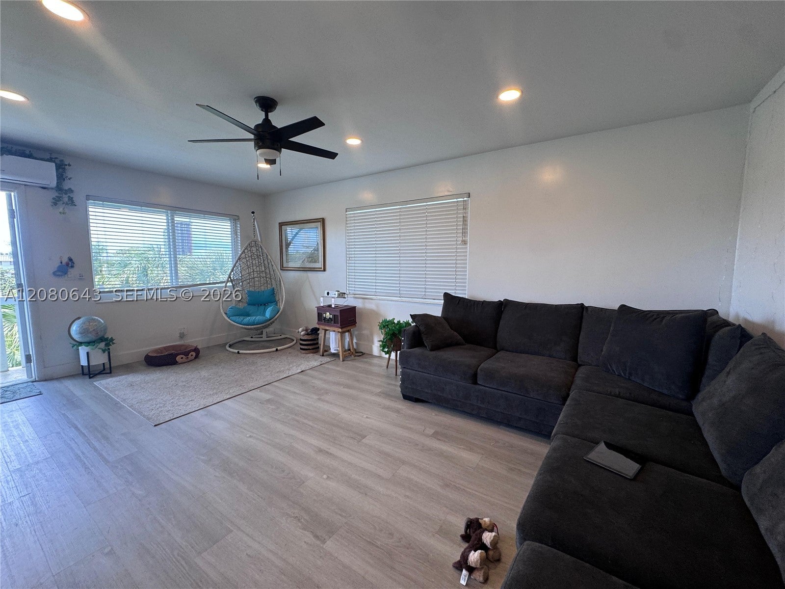 455 Golden Isles Dr
