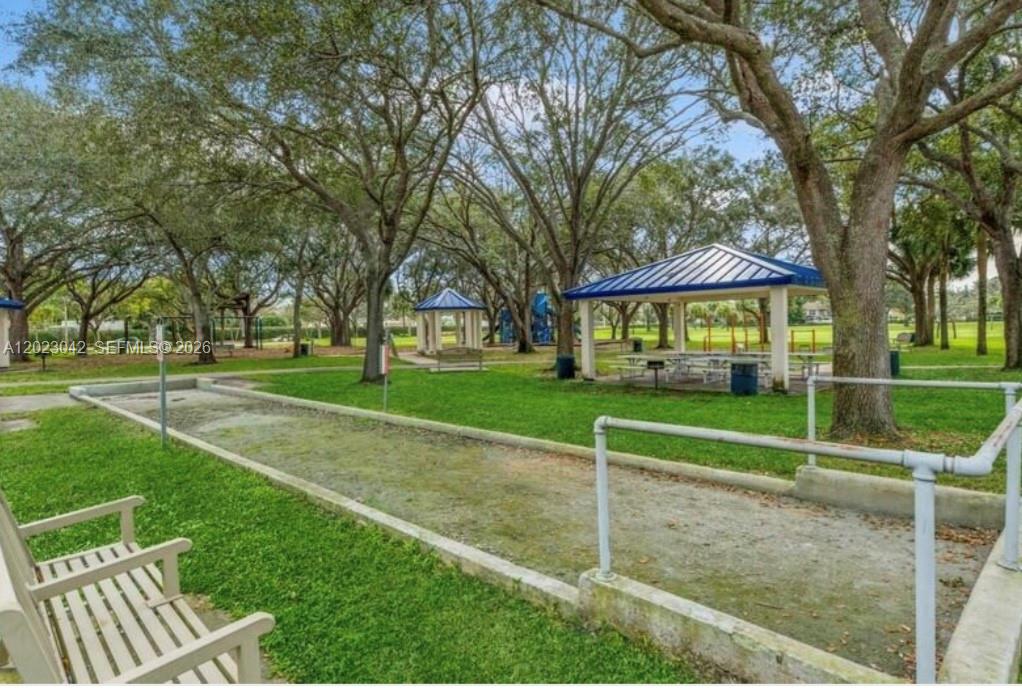 MEADOWS 300 1 - Residential