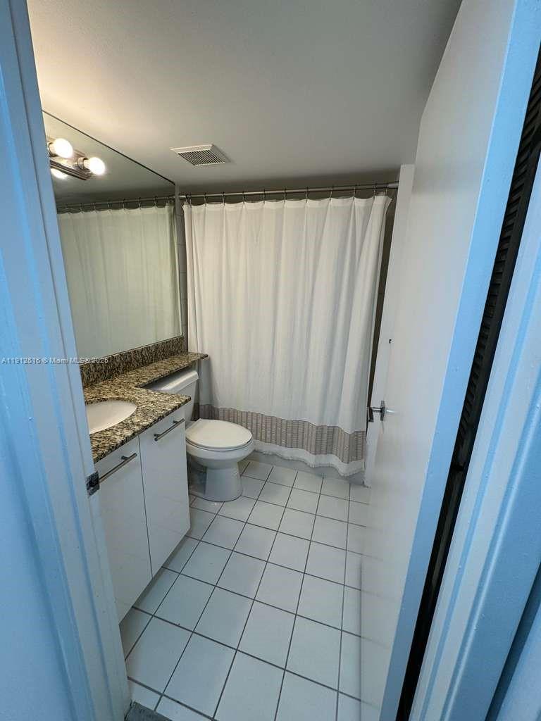 PARC CENTRAL AVENTURA SOU - Residential Lease