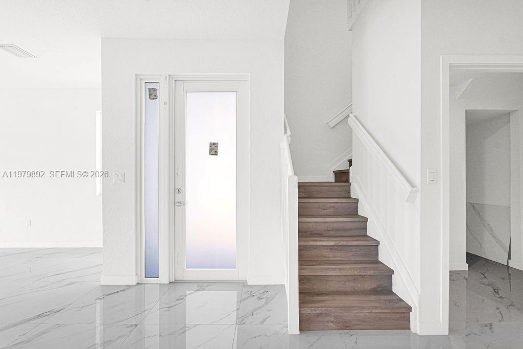 CHLOE ESTATES - Residential