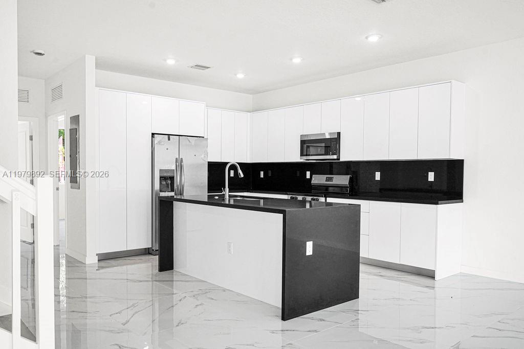 CHLOE ESTATES - Residential