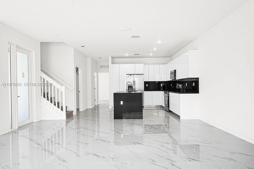 CHLOE ESTATES - Residential