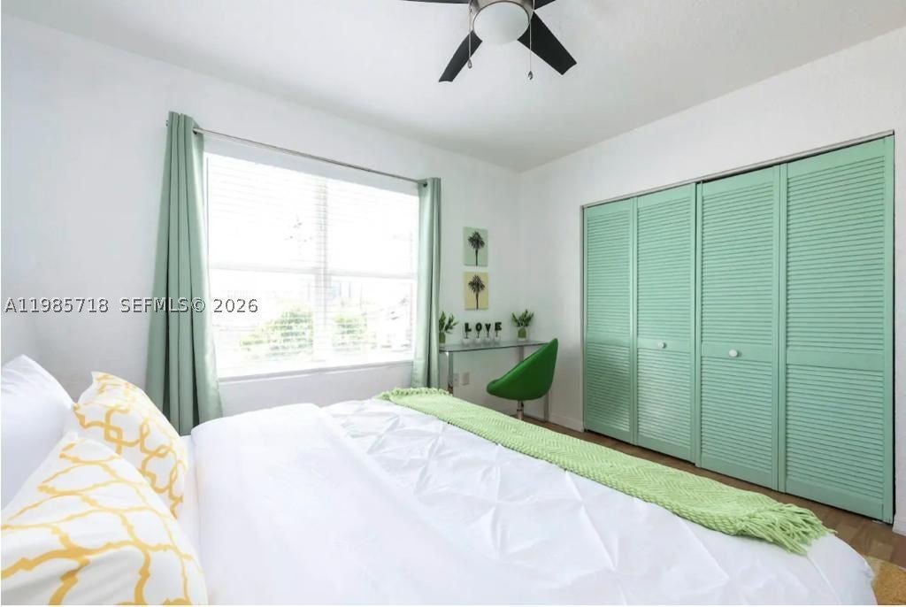 7326 Collins Ave 208