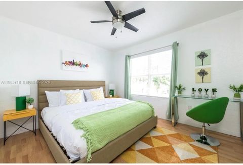 7326 Collins Ave 208 Miami Beach FL 33141