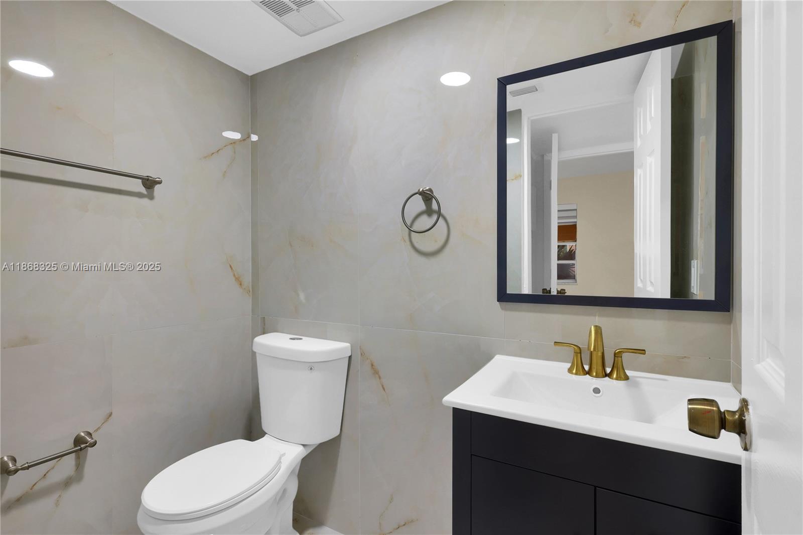 FLAMINGO GARDENS PHASE FO - Residential