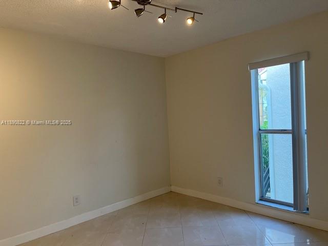 EMBARCADERO CONDO - Residential Lease
