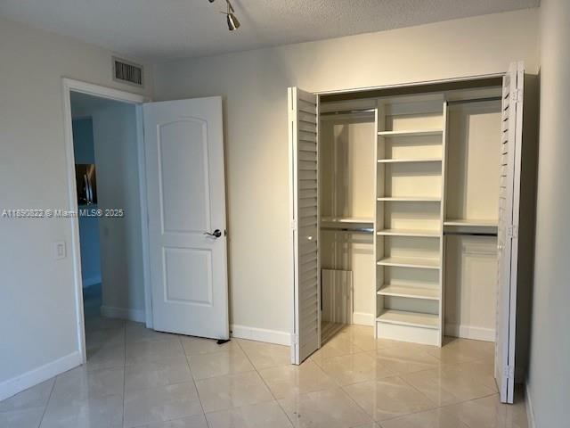 EMBARCADERO CONDO - Residential Lease