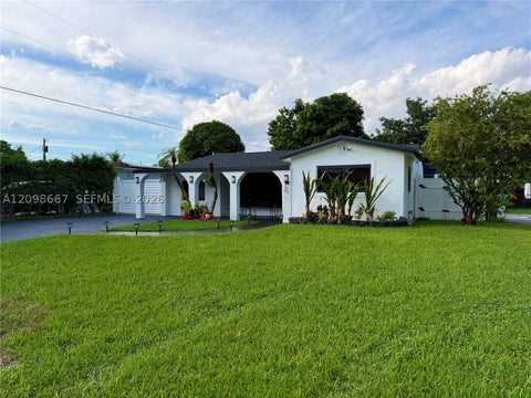 Photo of 7021 SW 28th St, Miramar, FL 33023 (MLS # A12098667)