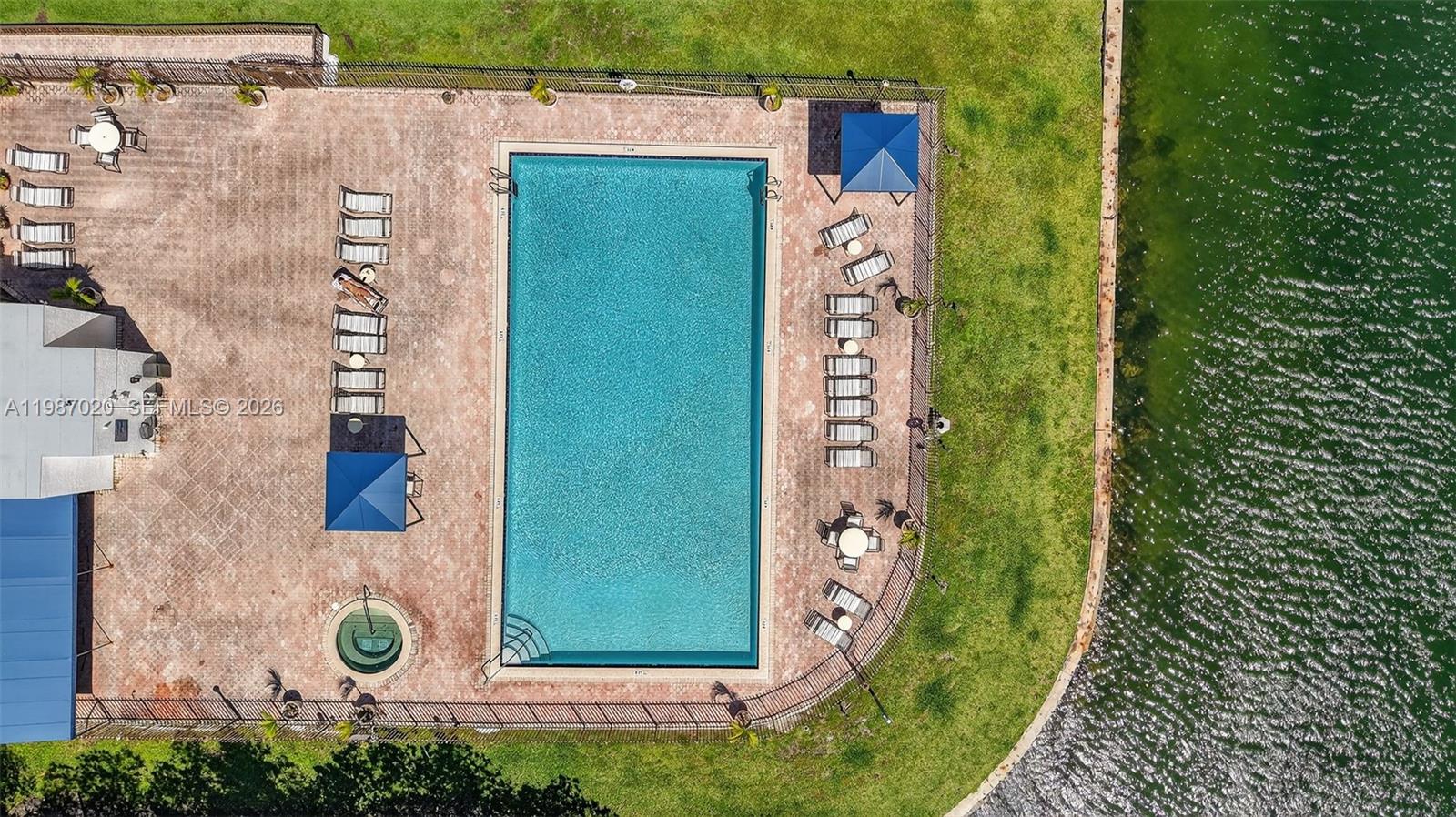 SOUTHVIEW AT AVENTURA CON - Residential