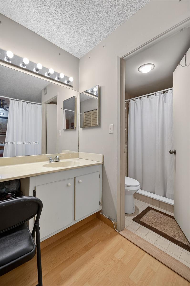 SOUTHVIEW AT AVENTURA CON - Residential