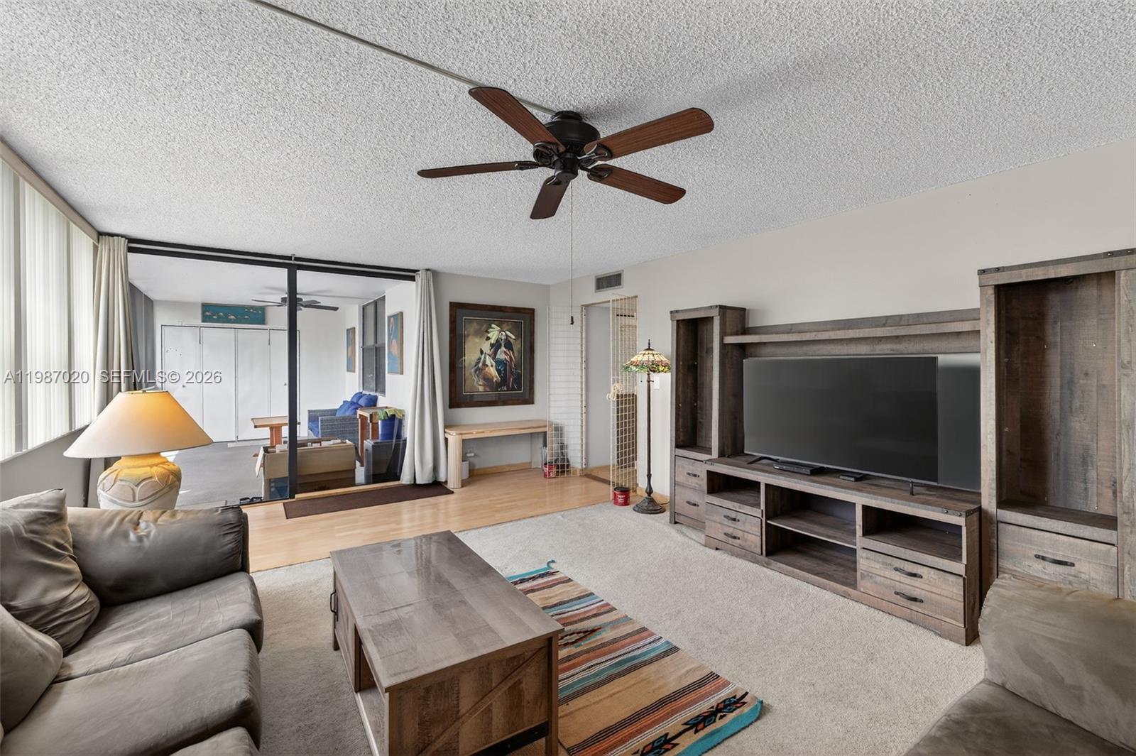 SOUTHVIEW AT AVENTURA CON - Residential