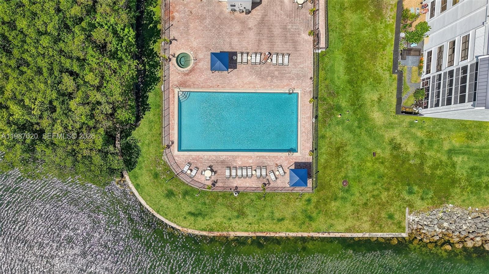 SOUTHVIEW AT AVENTURA CON - Residential