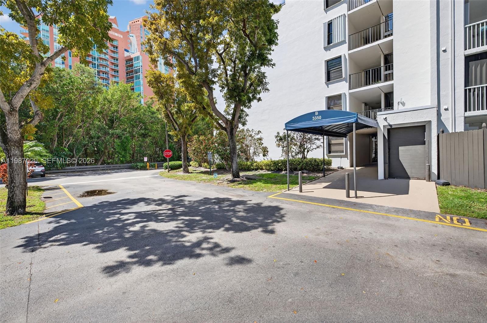 SOUTHVIEW AT AVENTURA CON - Residential