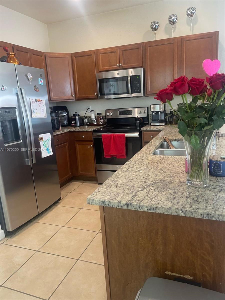 COCO PALM ESTATES - Residential