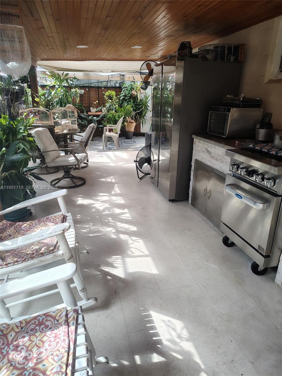 GARDENS OF EL JARDIN SEC - Residential