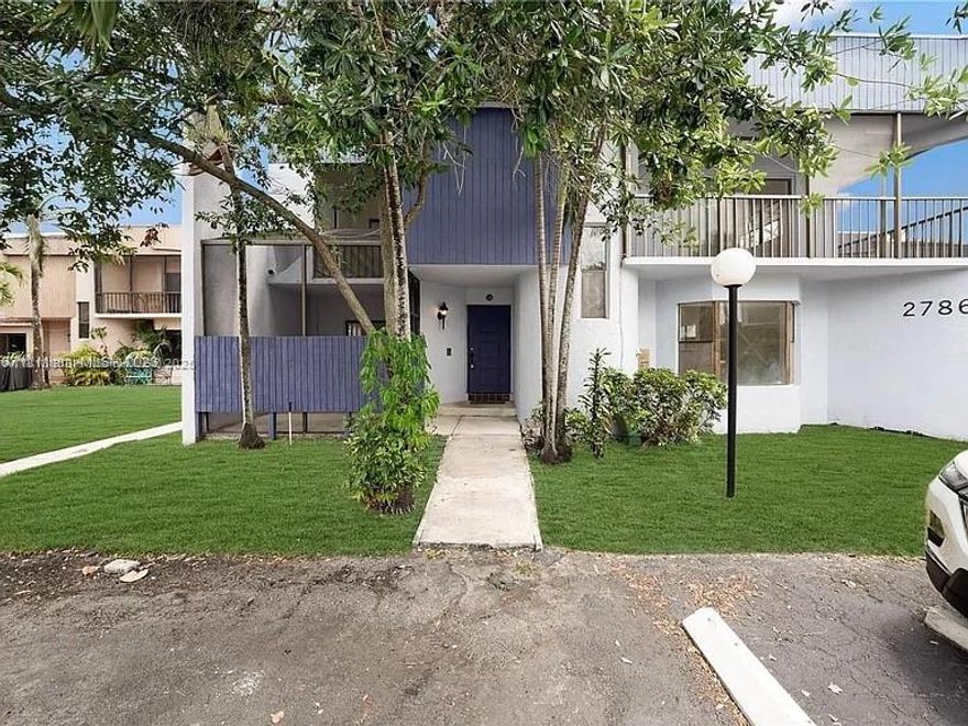 This fantastic rental unit is located directly across from Nova Southeastern University, offering unbeatable convenience for students or faculty. Ditch the commute and enjoy campus life just steps from your door. Easy access to shopping, dining, and major highways. A prime opportunity for anyone seeking a hassle-free lifestyle in a high-demand area.