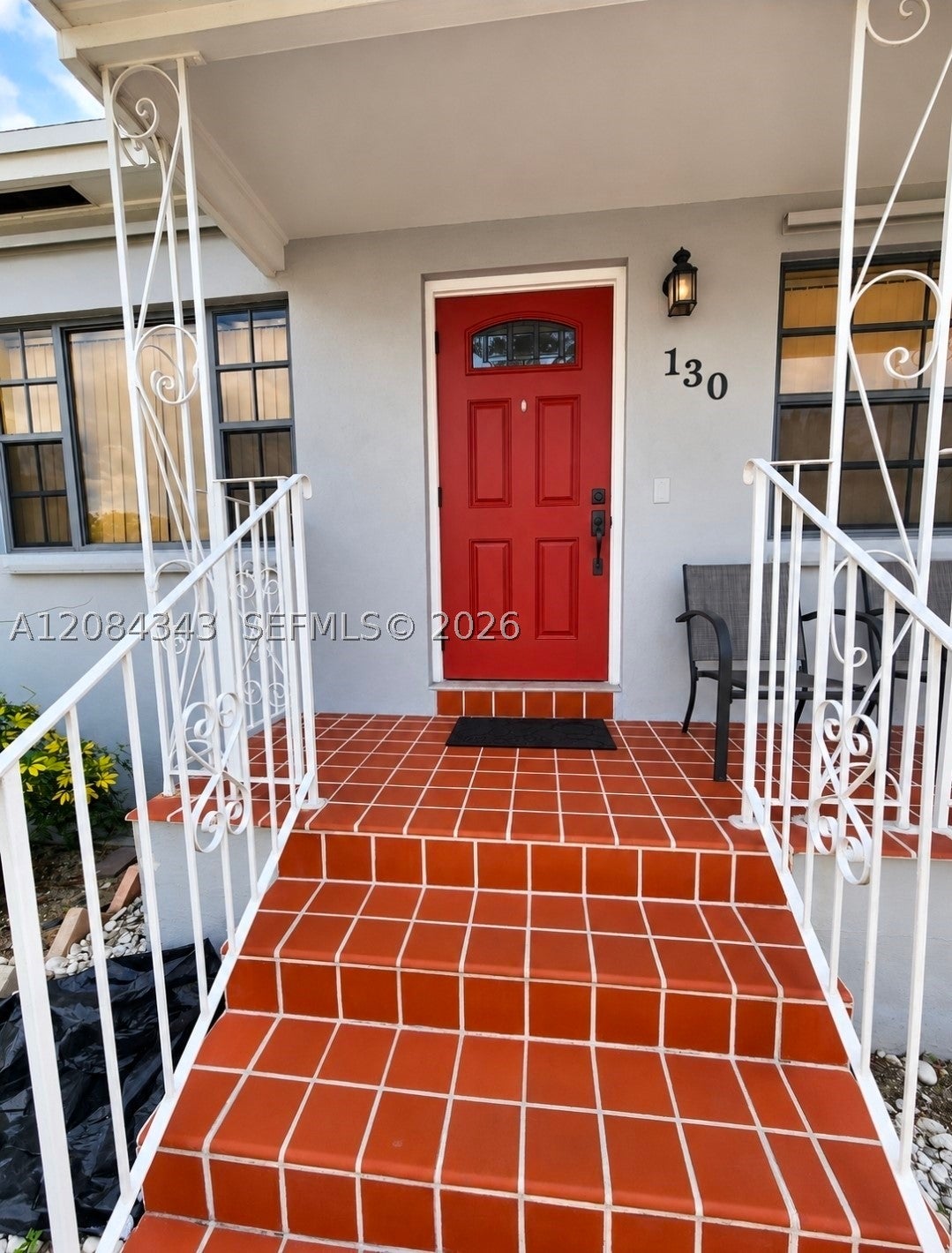 130 E 35th St
