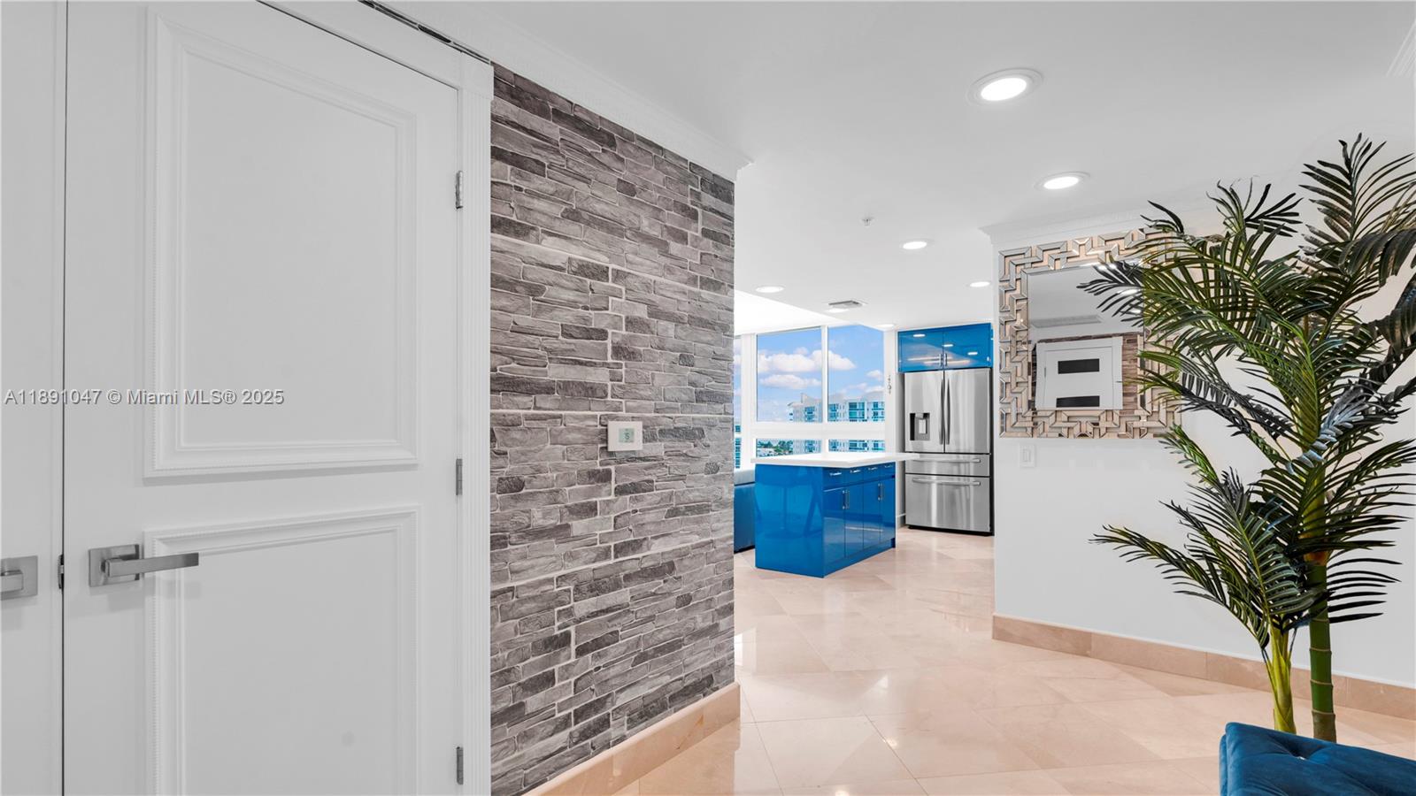 BLUE BAY TOWER CONDO - Residential Lease