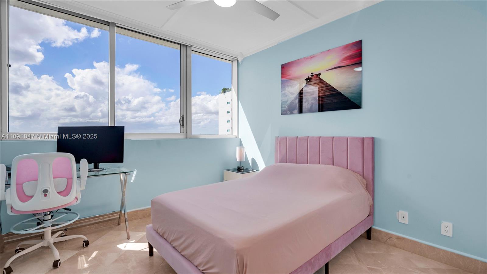 BLUE BAY TOWER CONDO - Residential Lease