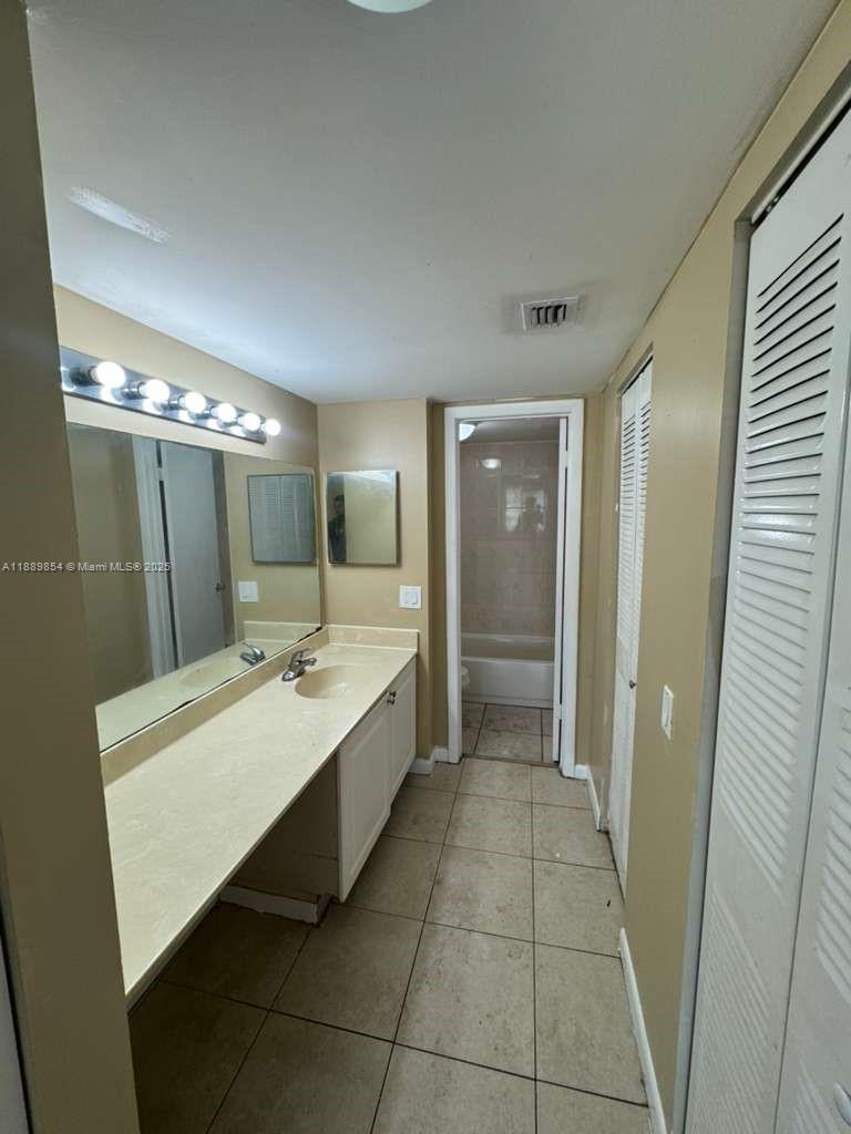 BELASERA AT PINE ISLAND C - Residential Lease
