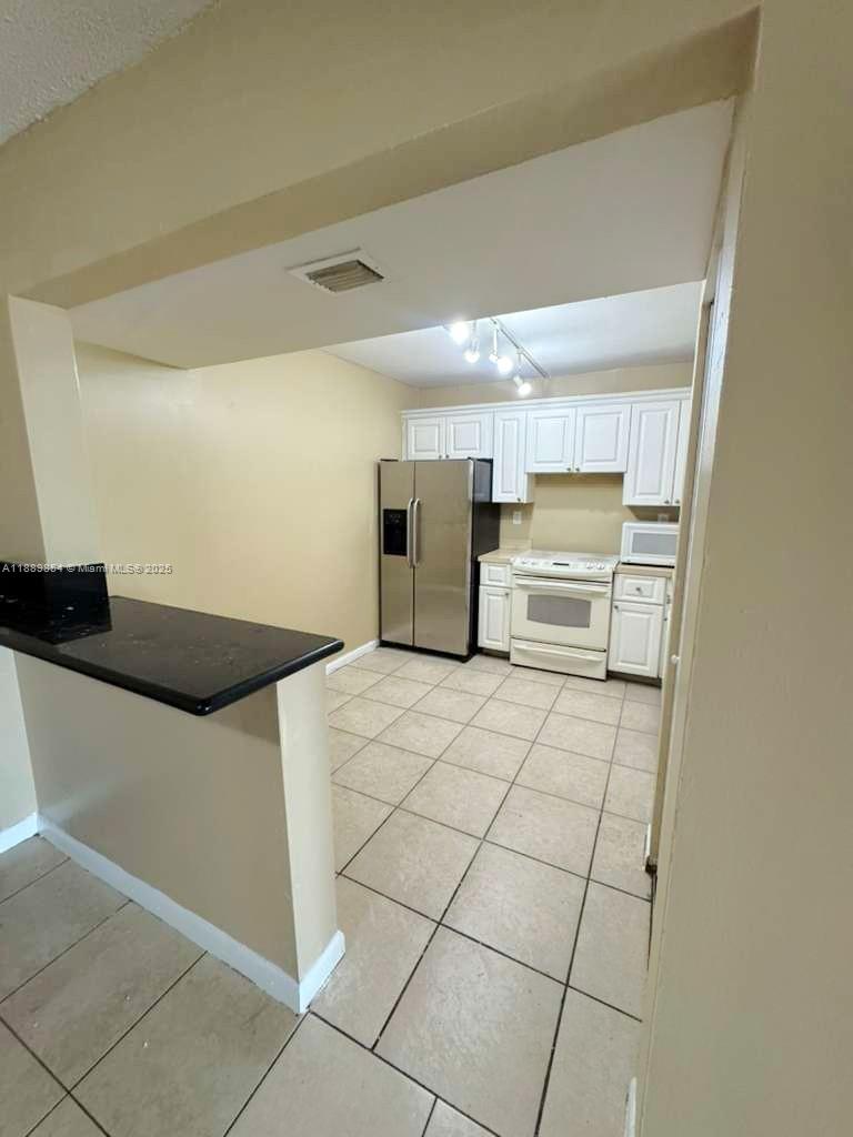 BELASERA AT PINE ISLAND C - Residential Lease