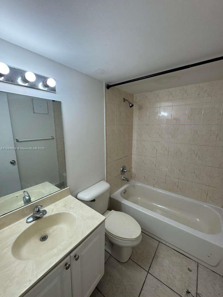 BELASERA AT PINE ISLAND C - Residential Lease