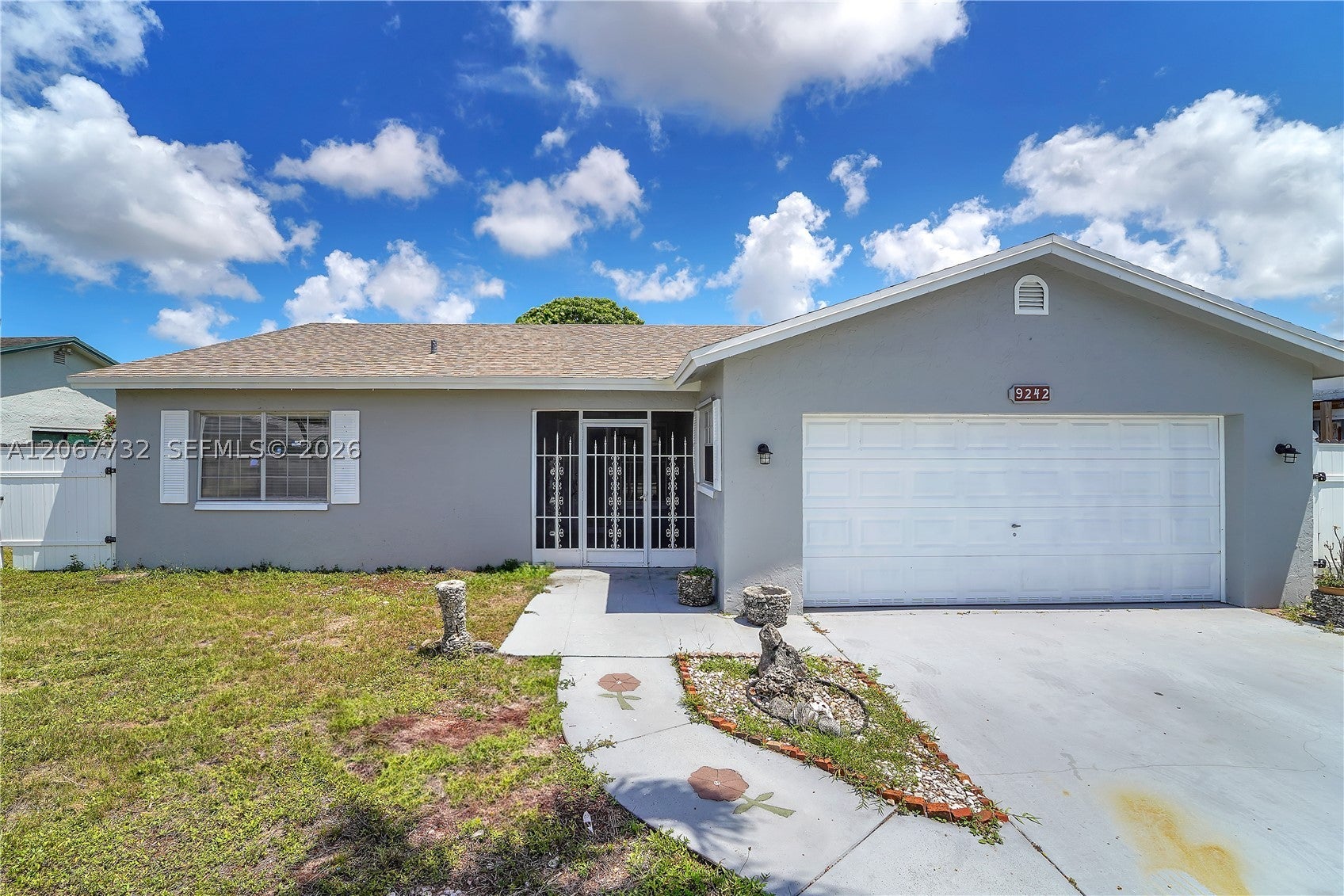 9242 SW 18th Rd