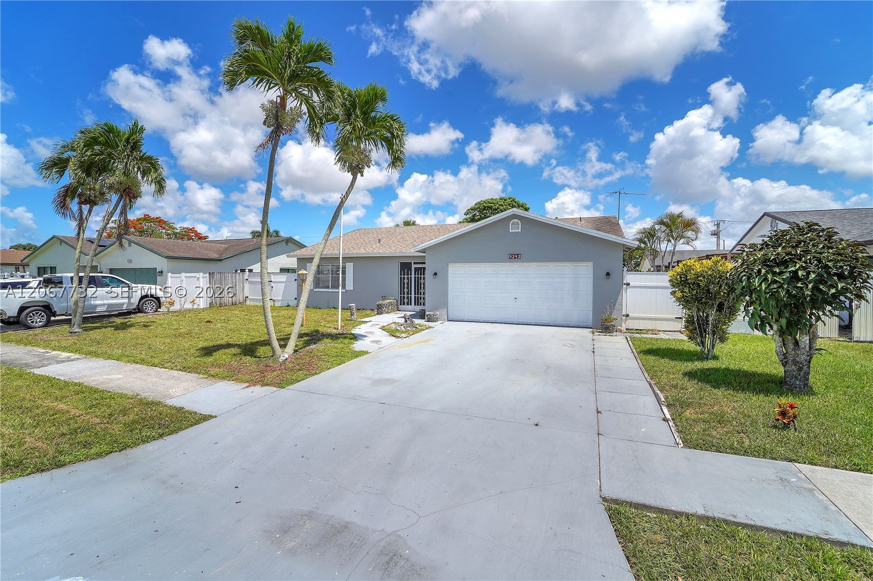 9242 SW 18th Rd