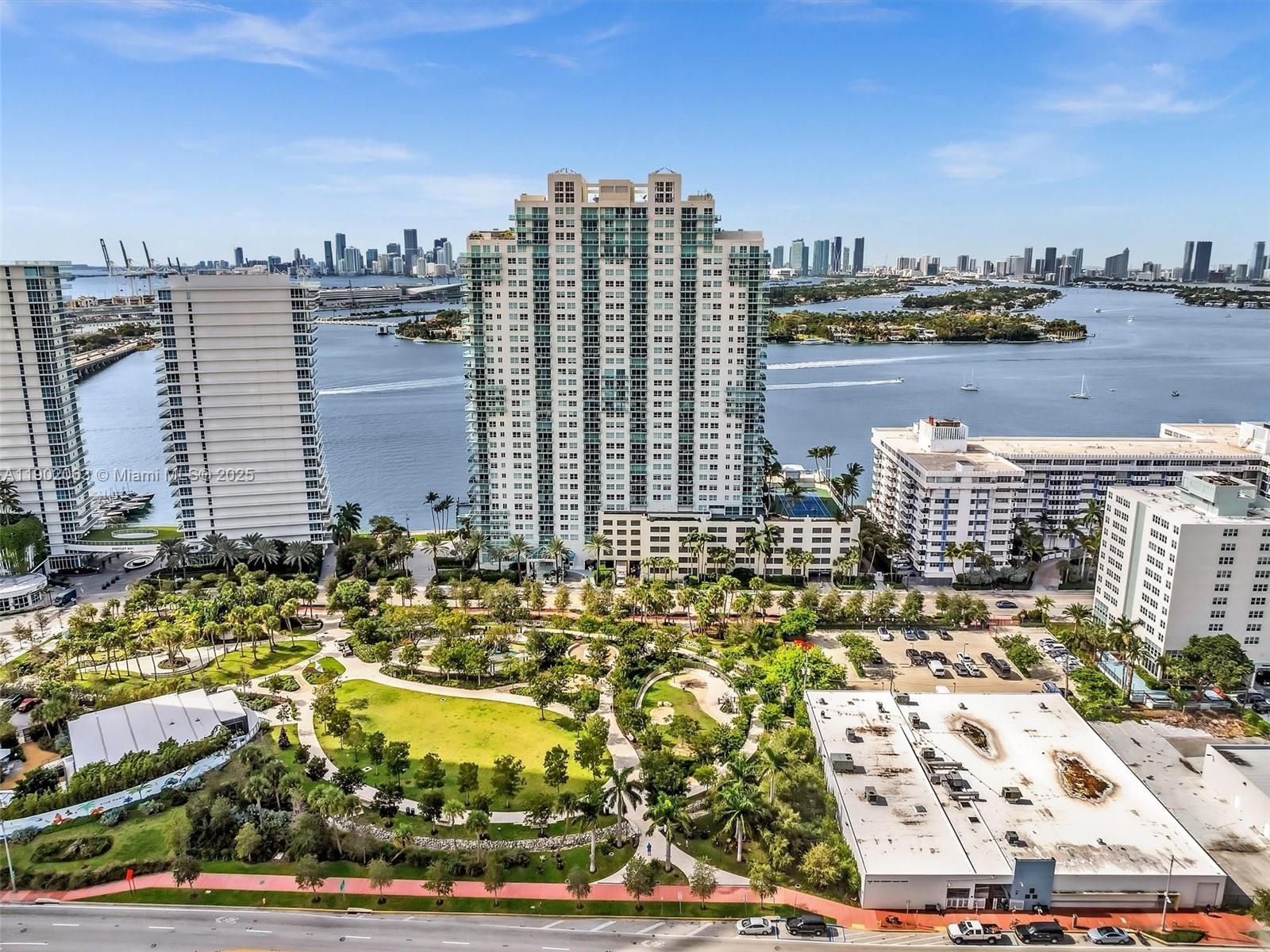 THE FLORIDIAN CONDO - Residential Lease