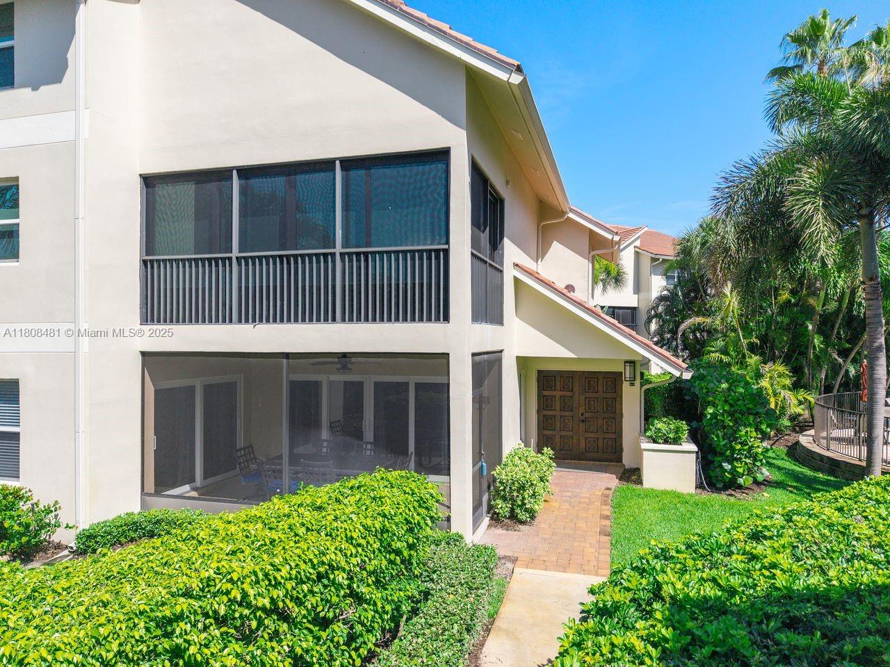 BEACHCOMBER - Residential