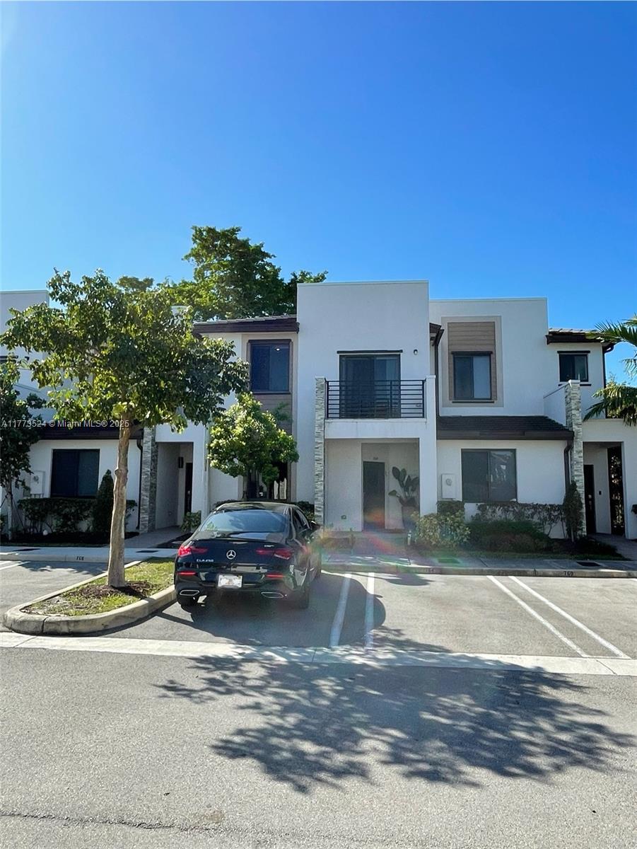 764 Ne 206th Ter, Miami, Broward County, Florida - 3 Bedrooms  
4 Bathrooms - 