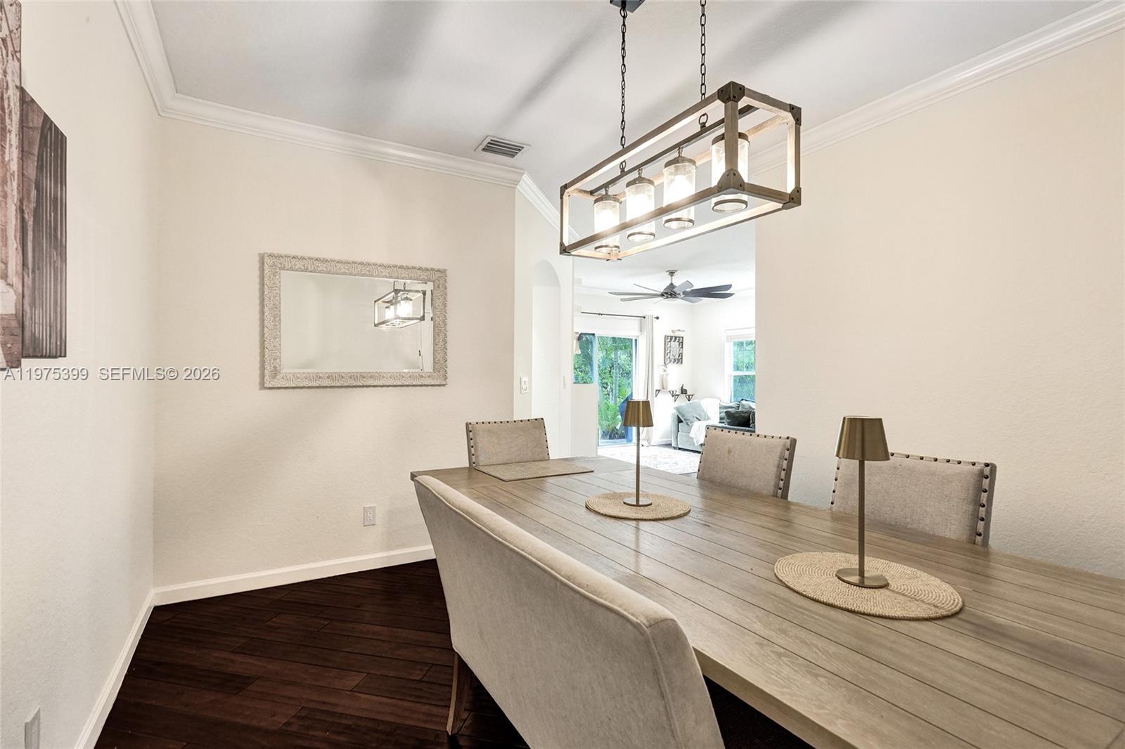 VERONA PALMS - Residential