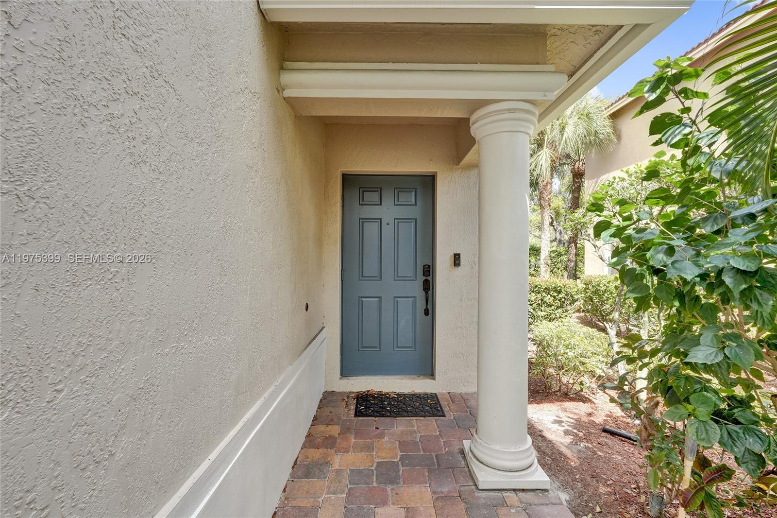 VERONA PALMS - Residential