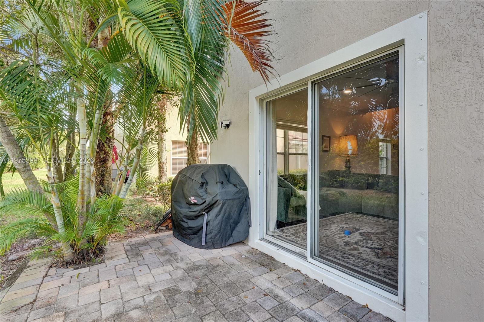 VERONA PALMS - Residential