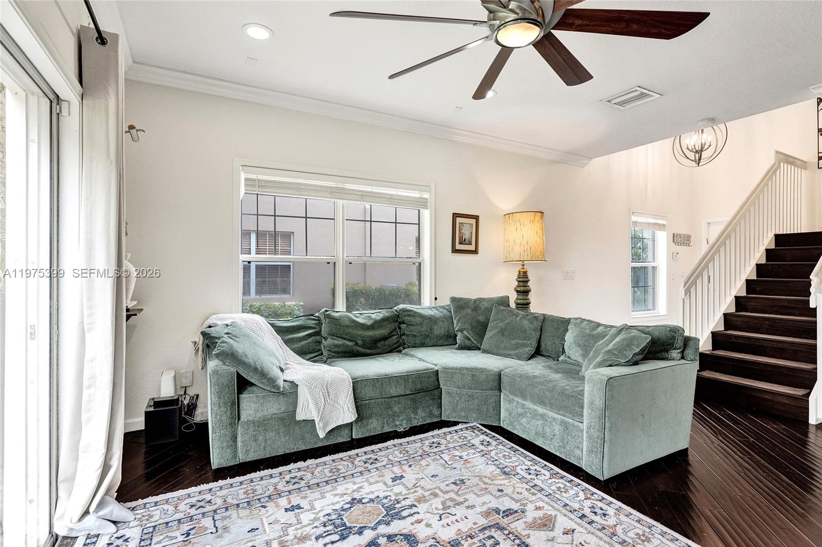 VERONA PALMS - Residential