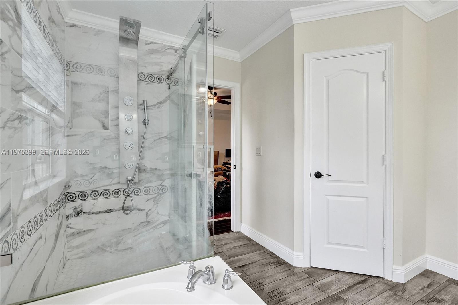 VERONA PALMS - Residential