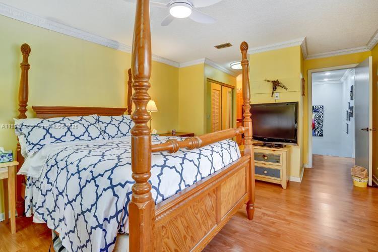 THE TOWNHOMES OF DORAL OA - Residential