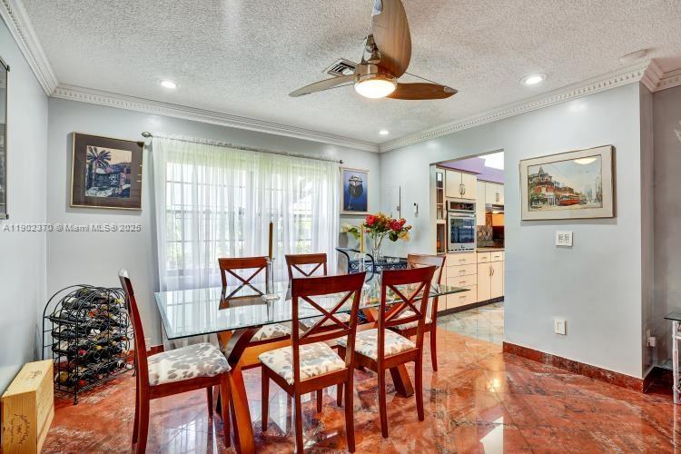 THE TOWNHOMES OF DORAL OA - Residential