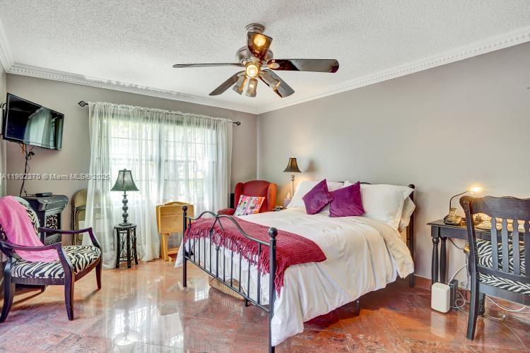 THE TOWNHOMES OF DORAL OA - Residential