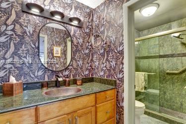 THE TOWNHOMES OF DORAL OA - Residential