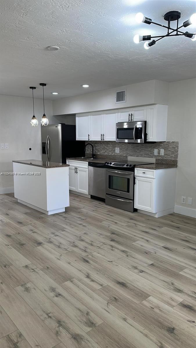 Rental Property at Address Not Disclosed, Fort Lauderdale, Broward County, Florida - Bedrooms: 1 
Bathrooms: 1  - $2,050 MO.