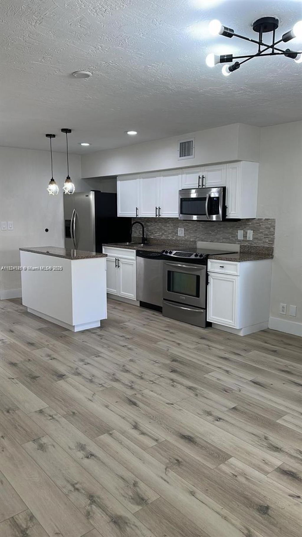 Photo of Fort Lauderdale, FL 33304 (MLS # A11824125)