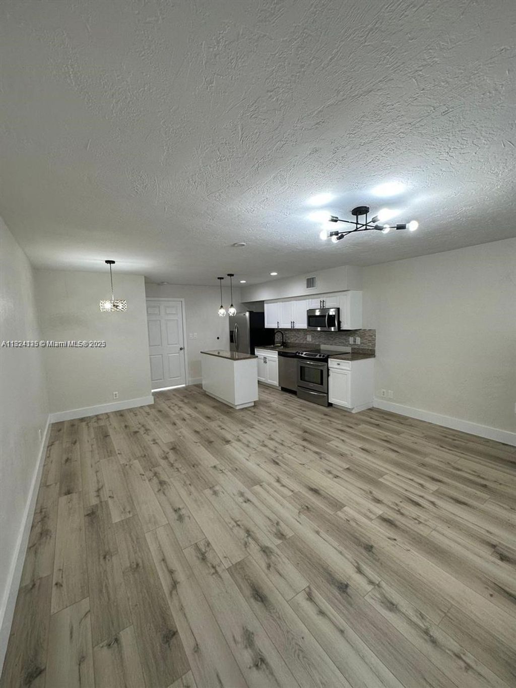 Photo of Fort Lauderdale, FL 33304 (MLS # A11824125)