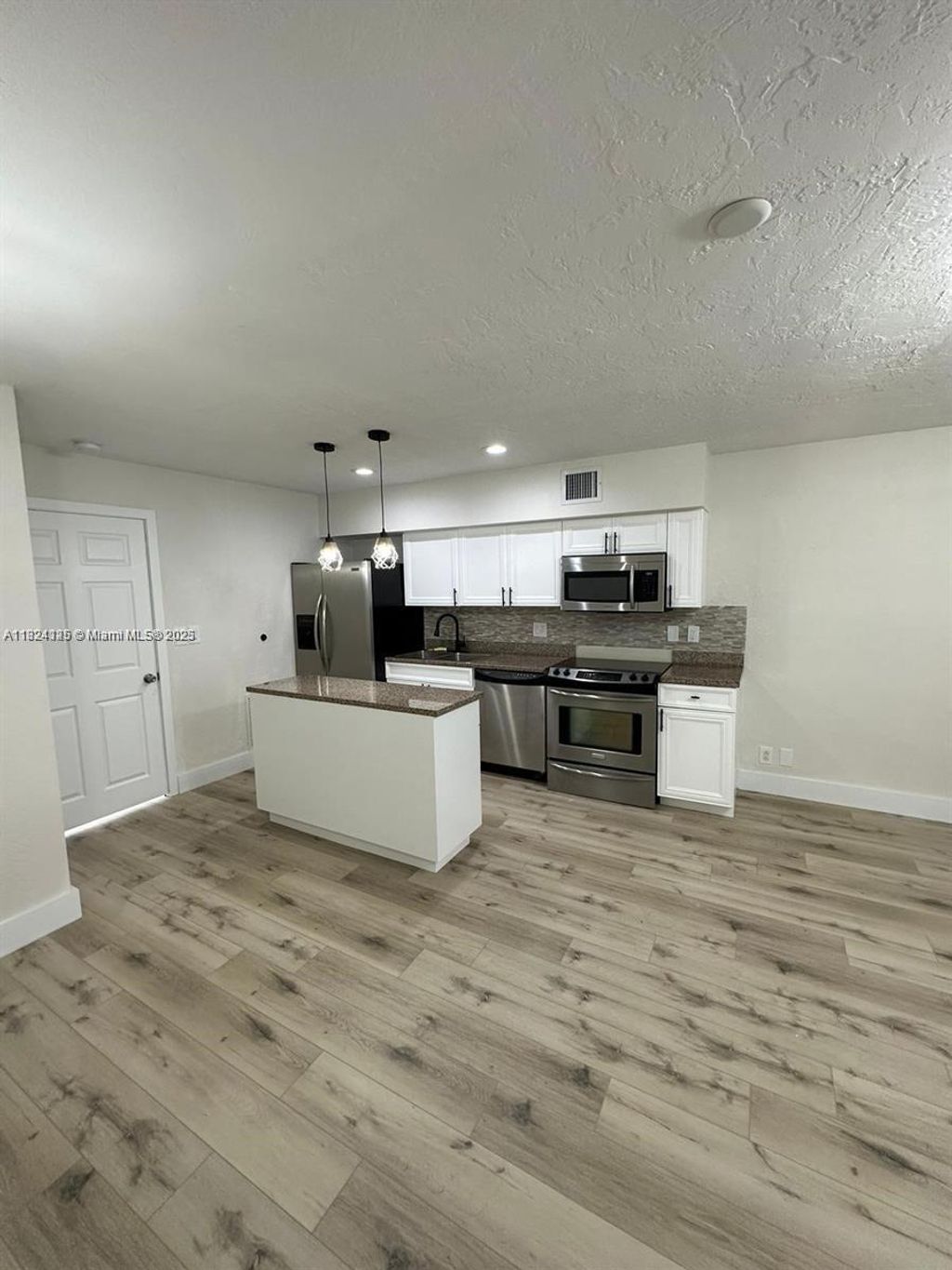 Photo of Fort Lauderdale, FL 33304 (MLS # A11824125)