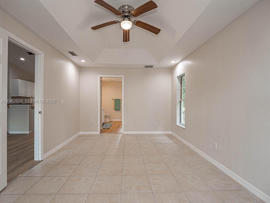 VERO LAKE ESTATES UNIT E - Residential