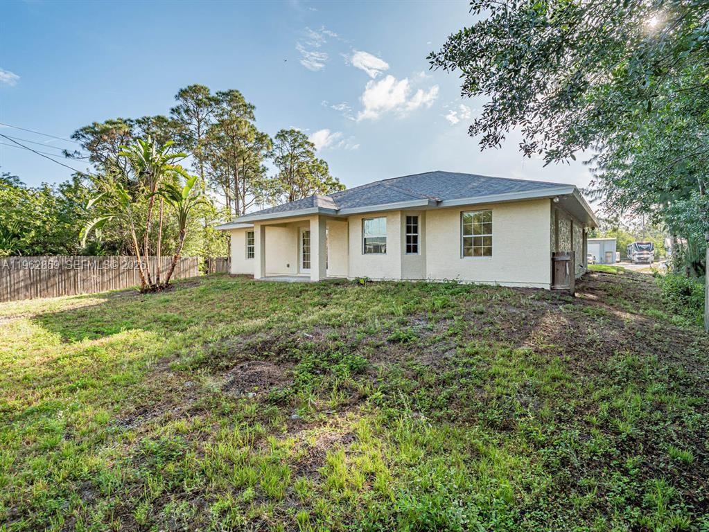 VERO LAKE ESTATES UNIT E - Residential