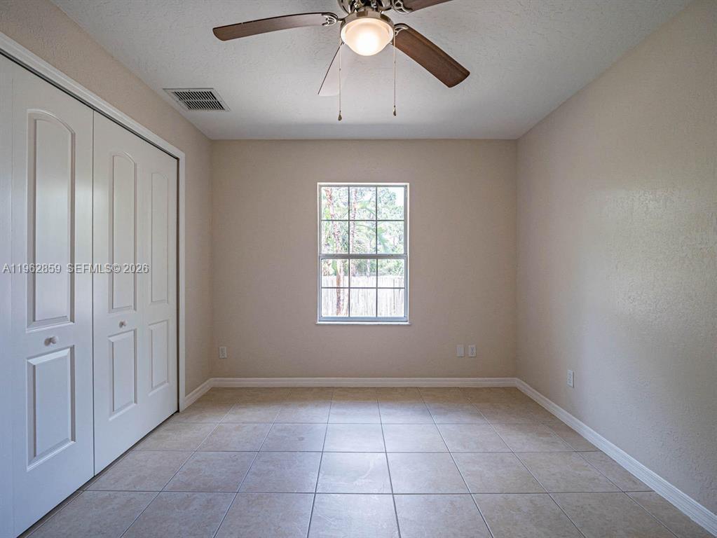 VERO LAKE ESTATES UNIT E - Residential