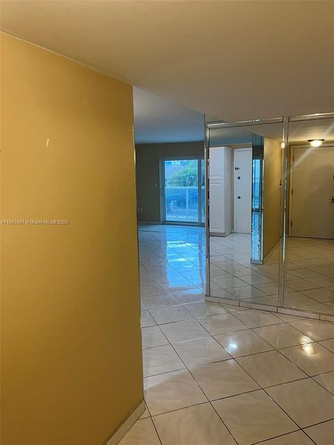1801 S Ocean Dr 207 Hollywood FL 33019