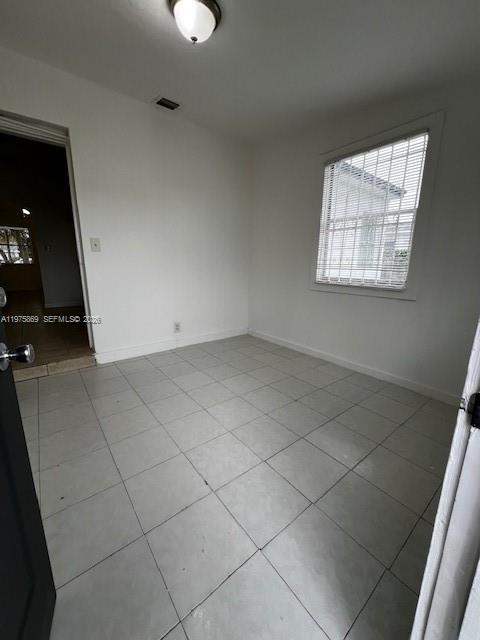 SUNSHINE MANOR NO 2 - Residential Lease