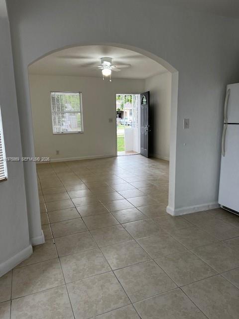 SUNSHINE MANOR NO 2 - Residential Lease